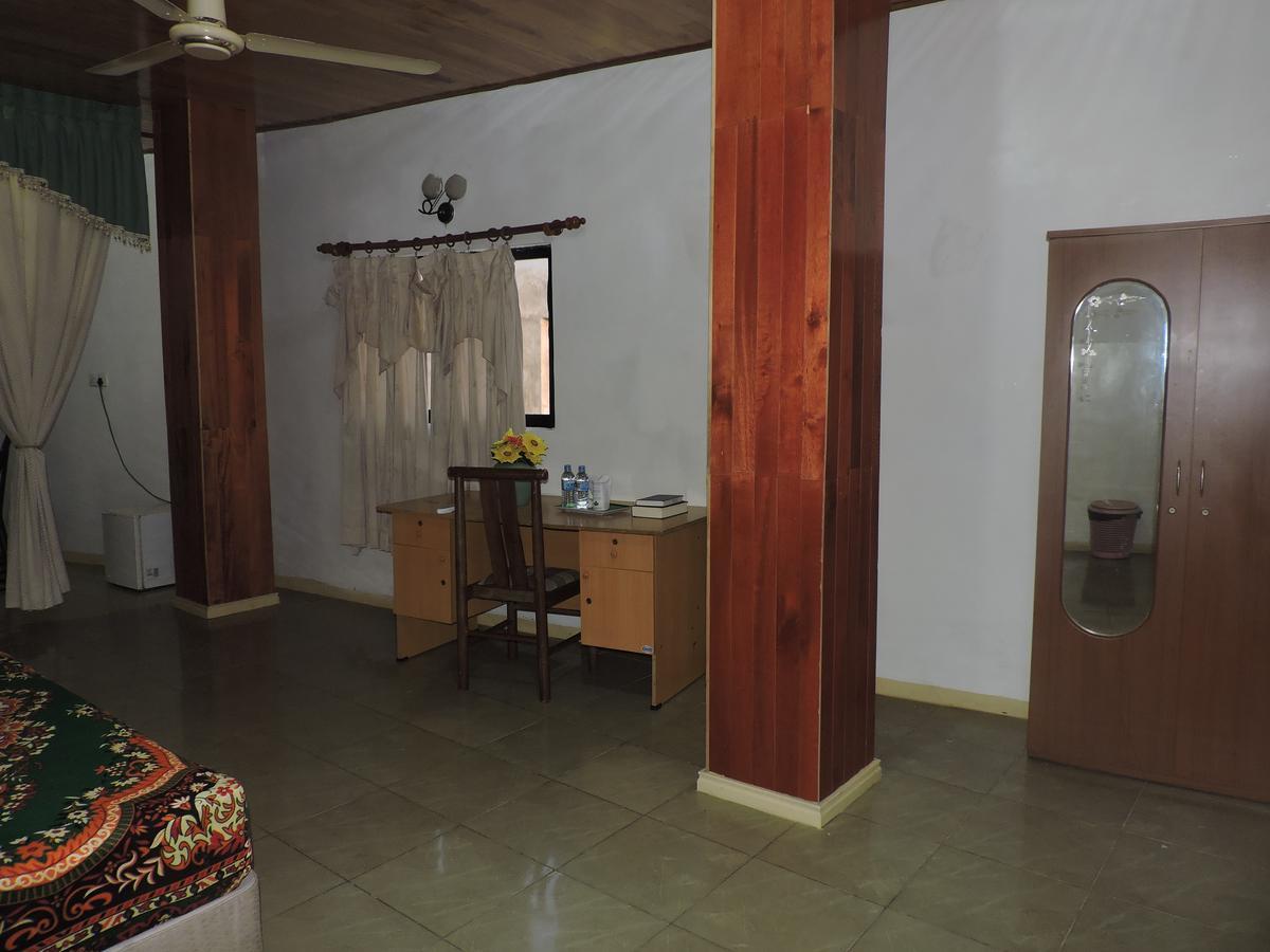 Green Park Beach Hotel Trincomalee Exterior photo